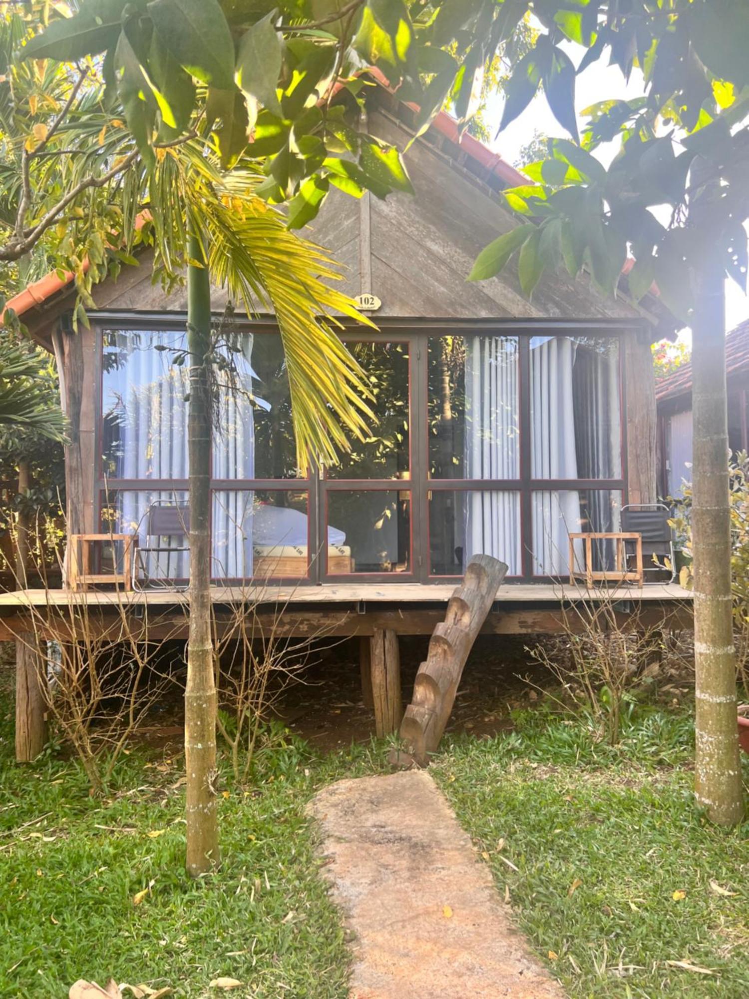 Komleo Farm Hotel Буон Ма Туот Екстериор снимка